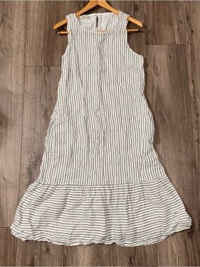 Sleeveless Linen Striped Maxi Dress in White & Gray A-Line